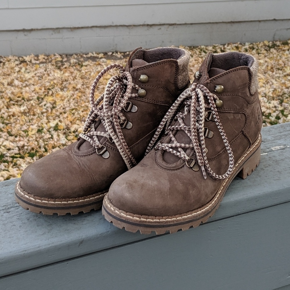 Bos. & Co. Hartney Nubuck Waterproof Boots
